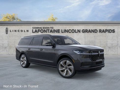 New 2026 Lincoln Navigator L Black Label AWD/4WD image 7