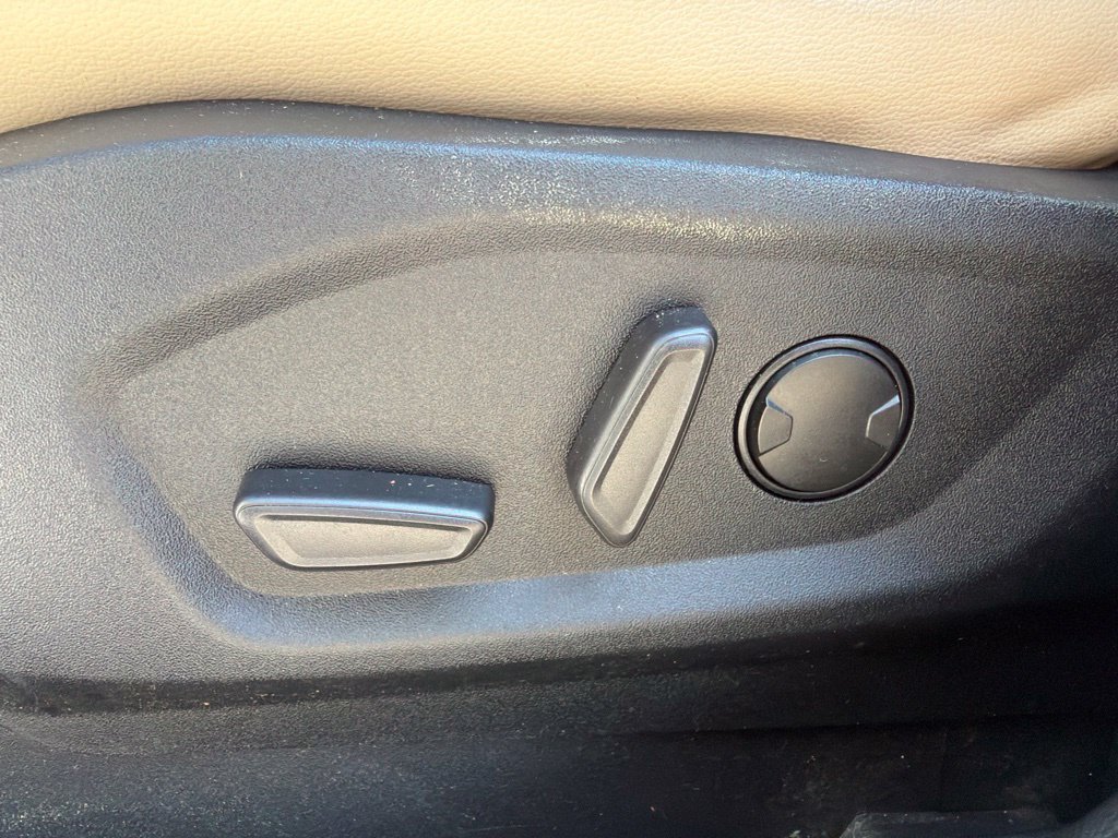 Used 2020 Ford Edge SEL w/ Convenience Package FWD image 6