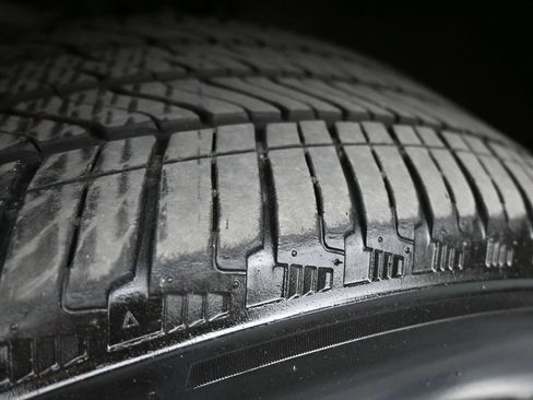 Used 2023 Cadillac Escalade ESV Sport AWD/4WD image 33