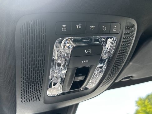 Certified 2021 Mercedes-Benz GLB 250 image 33