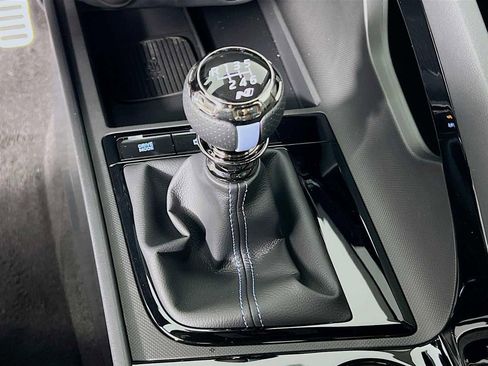 New 2025 Hyundai Elantra N image 13