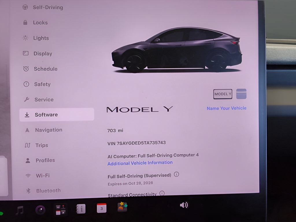 Used 2026 Tesla Model Y 2WD image 31