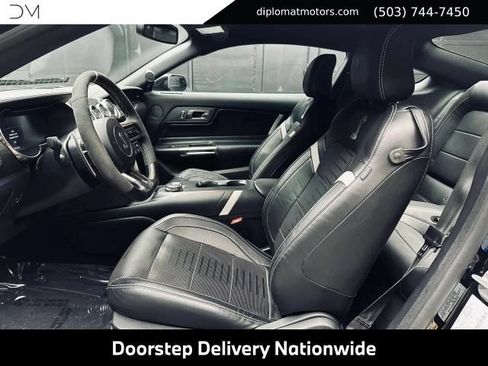 Used 2022 Ford Mustang Shelby GT500 w/ Technology Package RWD image 18