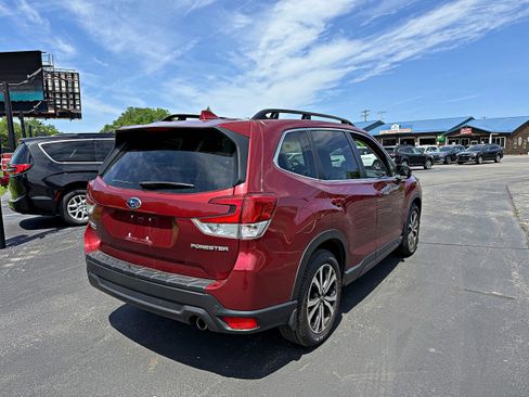 Used 2022 Subaru Forester Limited AWD/4WD image 9