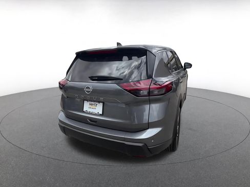 Used 2025 Nissan Rogue SV FWD image 14