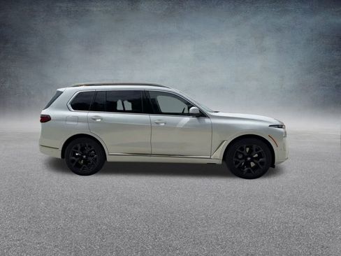 Used 2025 BMW X7 xDrive40i image 26