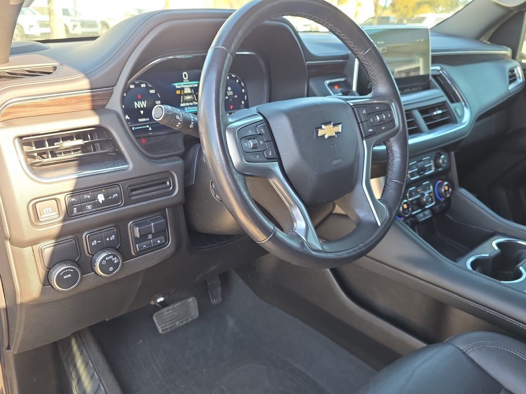 Used 2022 Chevrolet Suburban LT w/ LT Signature Package RWD image 22