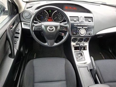 Used 2011 MAZDA MAZDA3 i Touring image 2