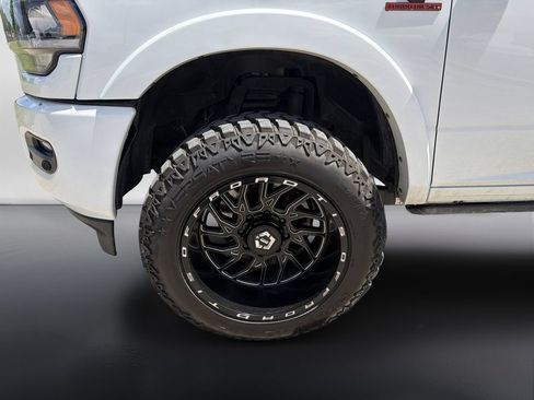 Used 2022 RAM 2500 Limited w/ Night Edition AWD/4WD image 9