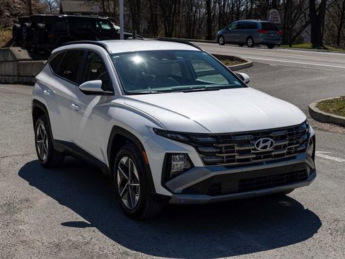 Used 2025 Hyundai Tucson SEL image 3