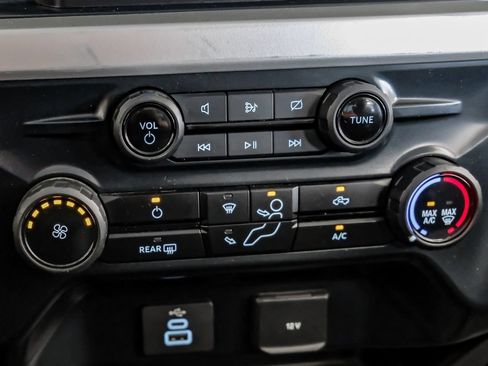 Used 2023 Ford F250 XL w/ XL Driver Assist Package AWD/4WD image 25