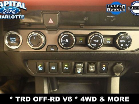Used 2018 Toyota Tacoma TRD Off-Road w/ Technology Package AWD/4WD image 15