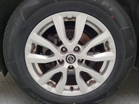 Used 2019 Nissan Rogue SV FWD image 31