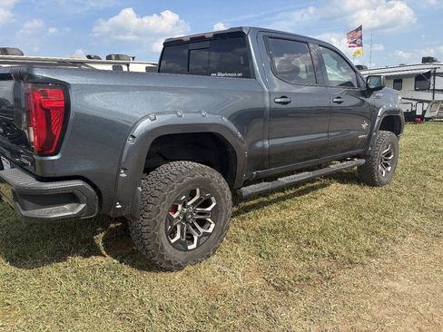 Used 2020 GMC Sierra 1500 AT4 w/ AT4 Premium Package AWD/4WD image 11