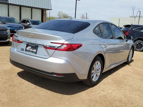 Used 2025 Toyota Camry LE w/ Convenience Package FWD image 5