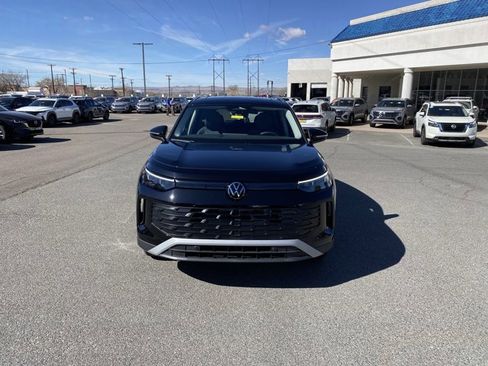 New 2026 Volkswagen Tiguan SE AWD/4WD image 42