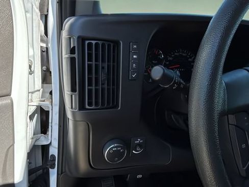 Used 2024 GMC Savana 2500 w/ Driver Convenience Package RWD image 22