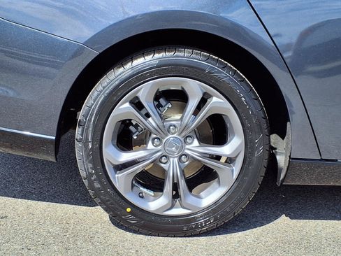 Used 2023 Honda Accord EX-L image 7