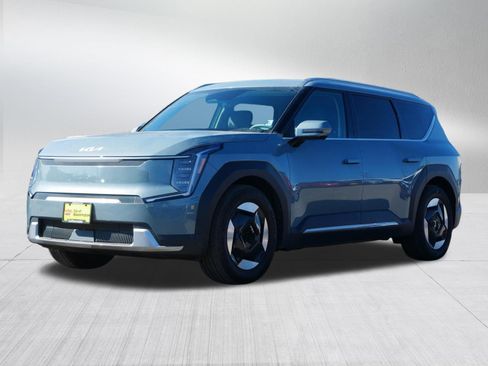 Certified 2024 Kia EV9 Wind image 3