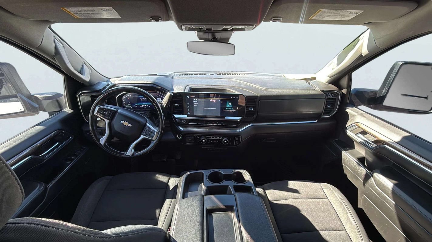 Used 2024 Chevrolet Silverado 2500 LT w/ Convenience Package AWD/4WD image 9