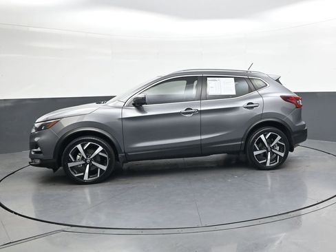 Used 2022 Nissan Rogue Sport SL w/ Premium Package image 8