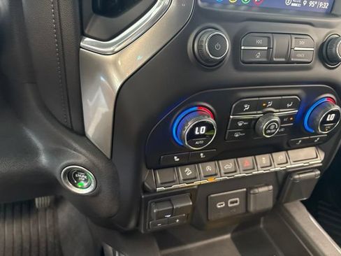 Used 2021 Chevrolet Silverado 1500 LT Trail Boss w/ Convenience Package II AWD/4WD image 37
