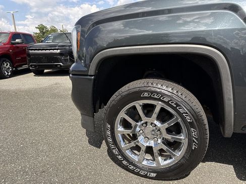 Used 2018 GMC Sierra 1500 Denali AWD/4WD image 12