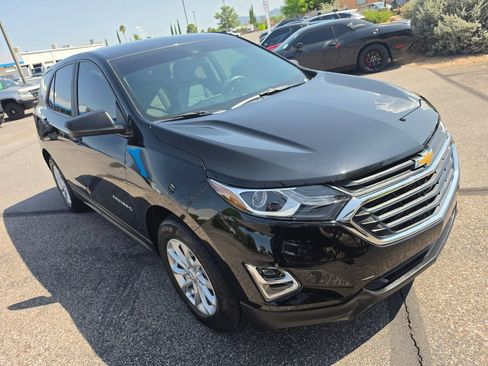 Used 2020 Chevrolet Equinox LS w/ LS Convenience Package FWD image 7