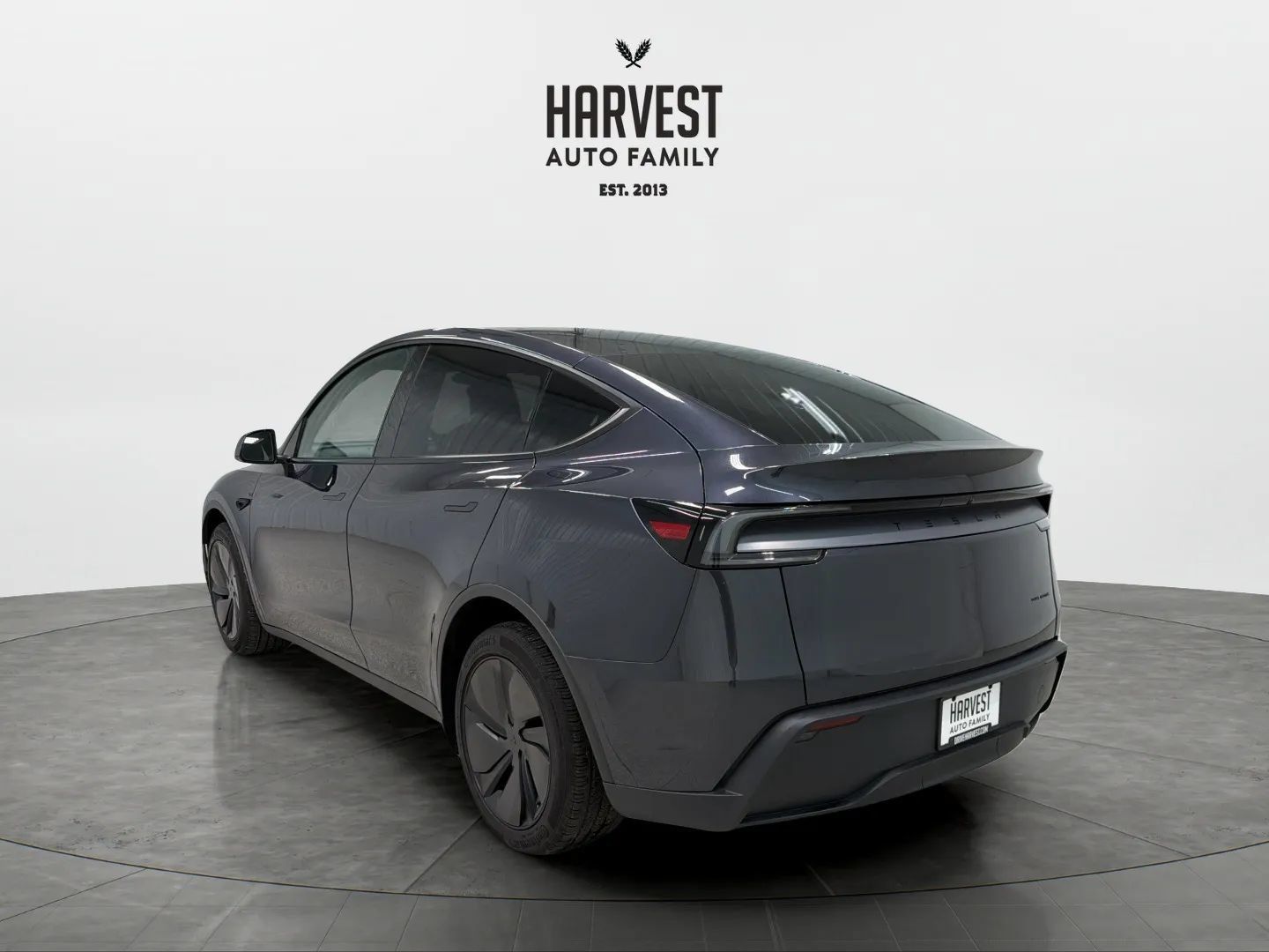 Used 2026 Tesla Model Y Long Range AWD/4WD image 4