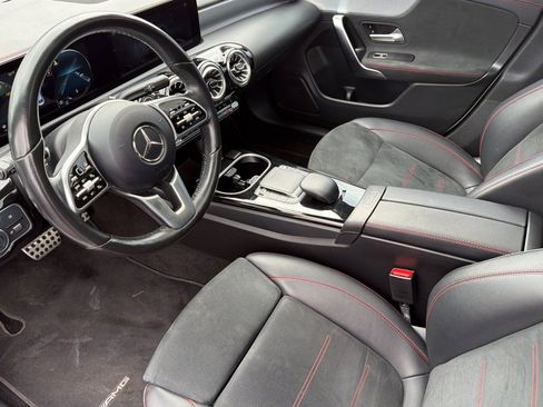 Used 2022 Mercedes-Benz CLA 250 4MATIC image 9