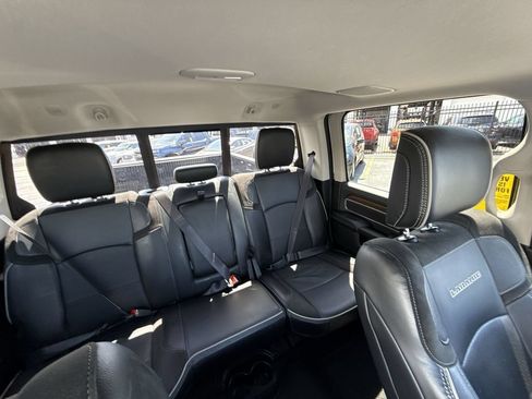 Used 2024 RAM 2500 Laramie AWD/4WD image 19