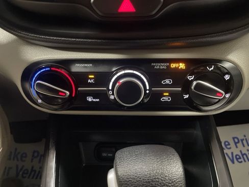 New 2025 Kia Soul LX w/ LX Technology Package image 28