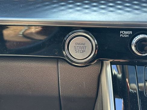 Certified 2024 Kia Carnival SX Prestige image 23