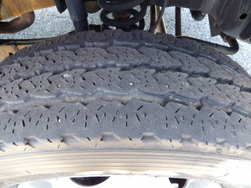Used 2013 Ford F550 2WD SuperCab Super Duty w/ Payload Upgrade Pkg image 69
