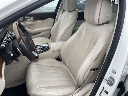 Used 2017 Mercedes-Benz E 400 E 400 Luxury image 12