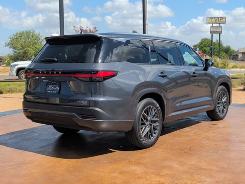 Used 2026 Lexus TX 350 AWD w/ Technology Package image 2