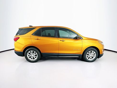 Used 2018 Chevrolet Equinox LS image 10