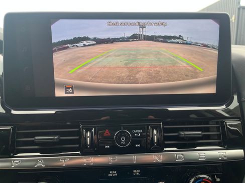 New 2026 Nissan Pathfinder SV image 19