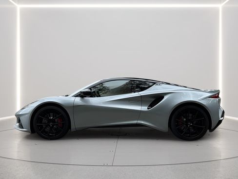 Used 2025 Lotus Emira RWD image 2