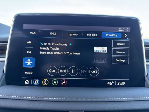 Used 2021 Chevrolet Tahoe Premier w/ Premium Package image 14