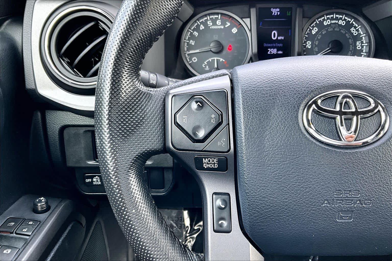 Used 2019 Toyota Tacoma TRD Sport w/ Technology Package AWD/4WD image 24