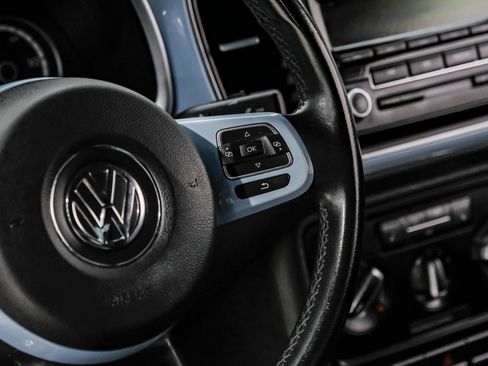 Used 2014 Volkswagen Beetle 2.5 FWD image 23
