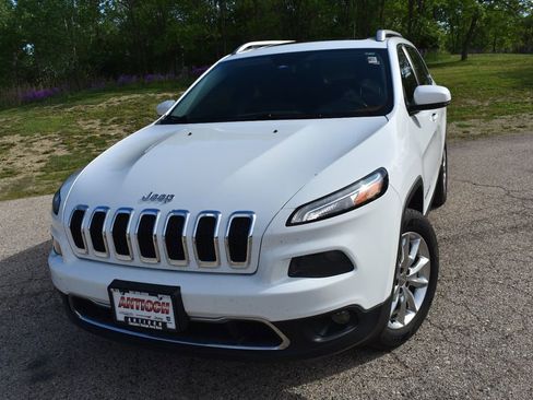 Used 2014 Jeep Cherokee Limited w/ Luxury Group AWD/4WD image 12