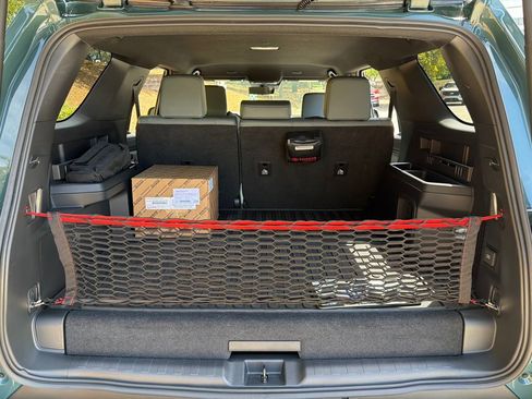 Used 2025 Toyota 4Runner Trailhunter AWD/4WD image 37