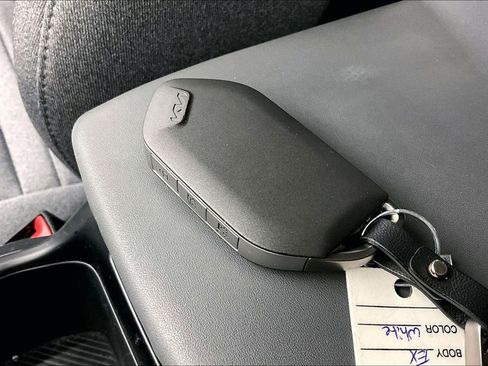 Used 2025 Kia K4 EX image 13