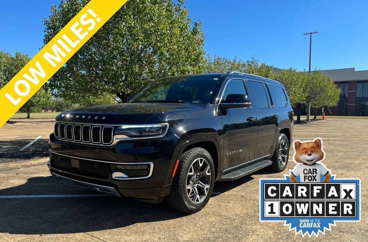 Used 2024 Jeep Wagoneer Series III AWD/4WD image 1