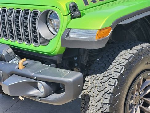 Used 2025 Jeep Wrangler Unlimited Rubicon 392 AWD/4WD image 8