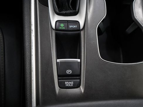 Used 2019 Honda Accord Sport image 22