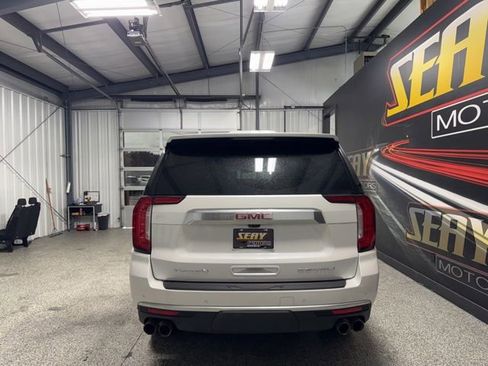 Used 2021 GMC Yukon Denali w/ Denali Premium Package AWD/4WD image 18
