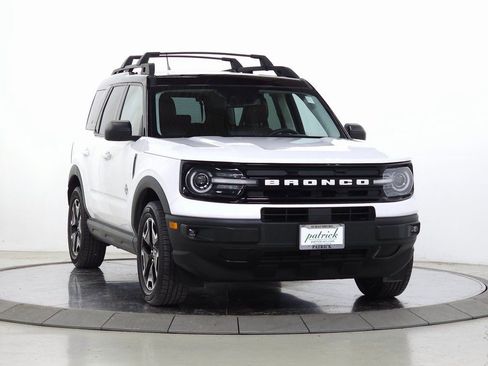 Used 2022 Ford Bronco Sport Outer Banks w/ Tech Package image 1